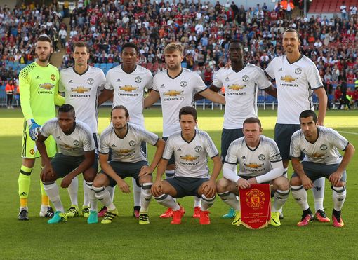 拜仁官方：周末比赛结束后，安联球场外墙将展示灯光秀.