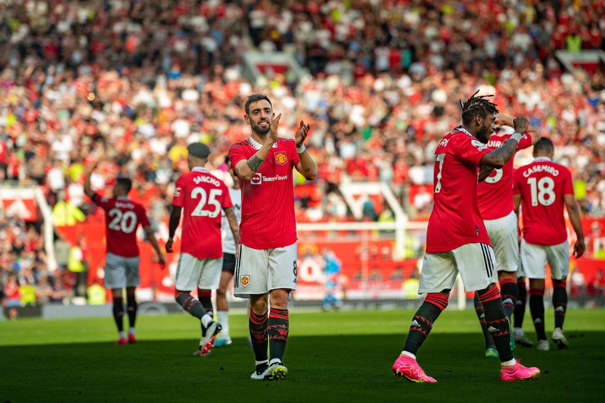 拉菲尼亚领衔巴萨重返巅峰之路 展望球队新赛季挑战与机会